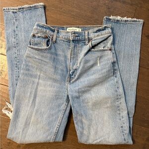 Women's 90s Straight Ultra High Rise Jeans